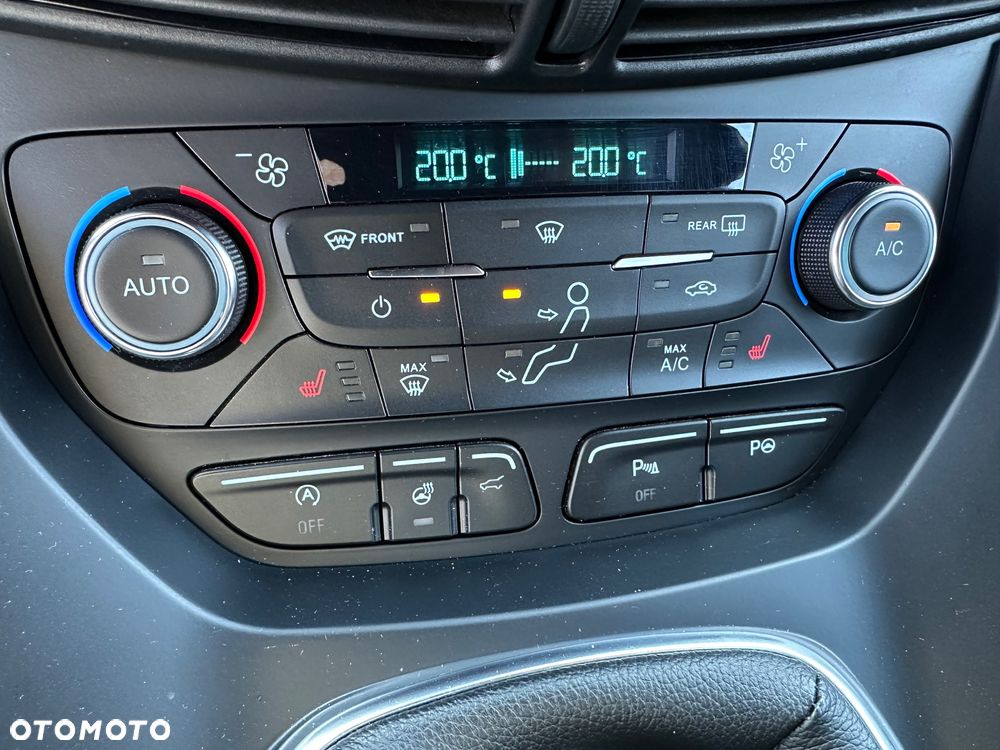 Ford Kuga 1.5 EcoBoost 2x4 ST-Line - 12