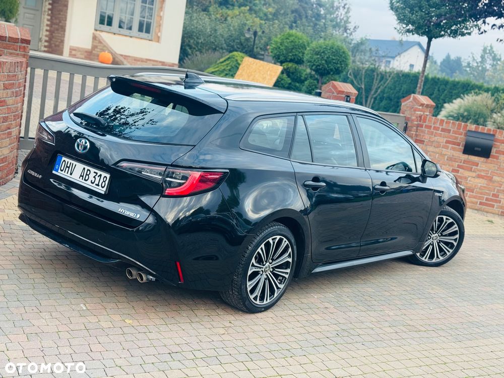 Toyota Corolla 2.0 Black&White - 24