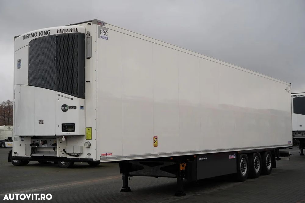 Schmitz Cargobull REFRIGERAT / FLOWER / THERMO KING / SLX 300 / AXĂ RIDICATĂ /