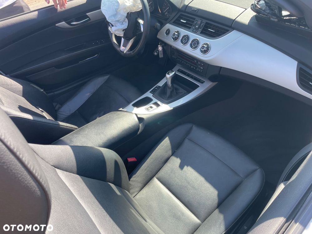 BMW Z4 sDrive23i - 10