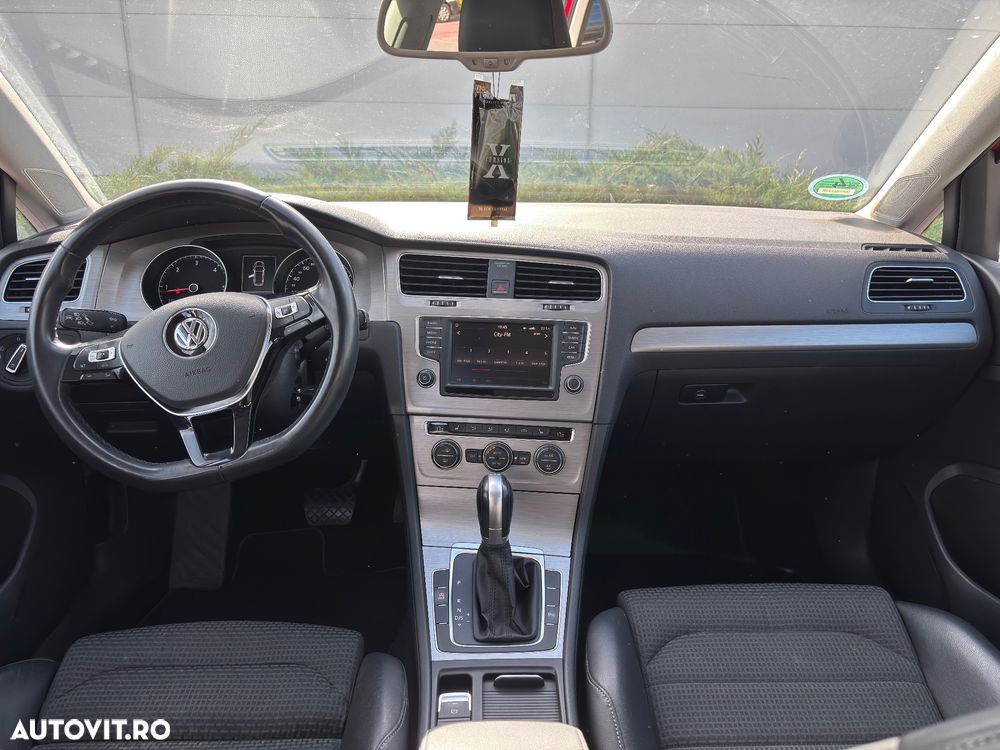 Volkswagen Golf 1.6 TDI BlueMotion Technology DSG Comfortline - 9