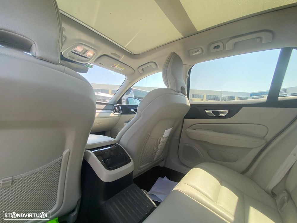 Volvo V60 2.0 T6 AWD TE Plus Bright - 2