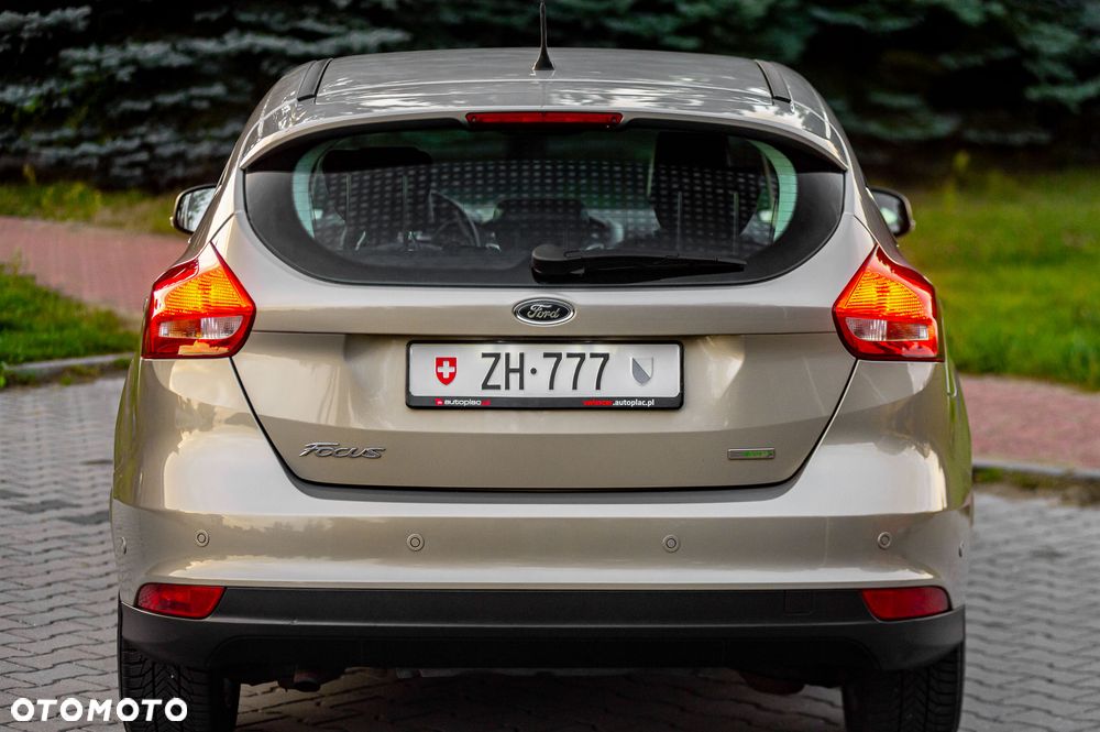 Ford Focus 1.0 EcoBoost Titanium - 16