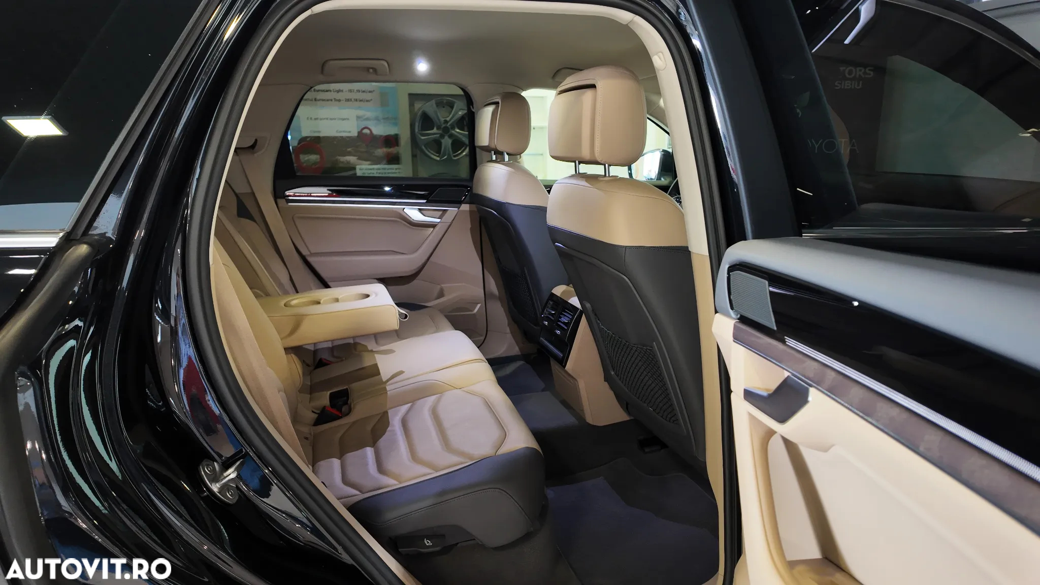 Volkswagen Touareg V6 TDI 4MOTION Elegance - 35