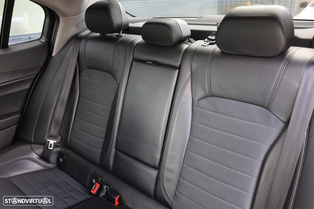 Alfa Romeo Giulia - 15