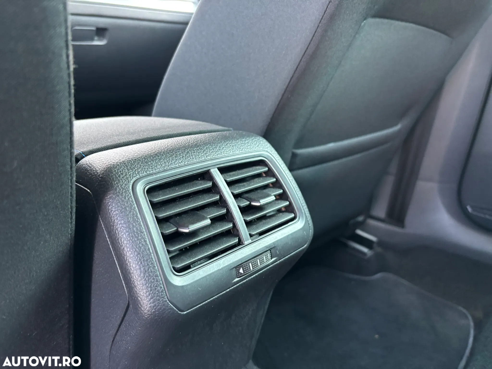 Volkswagen Golf 1.0 TSI Life - 31