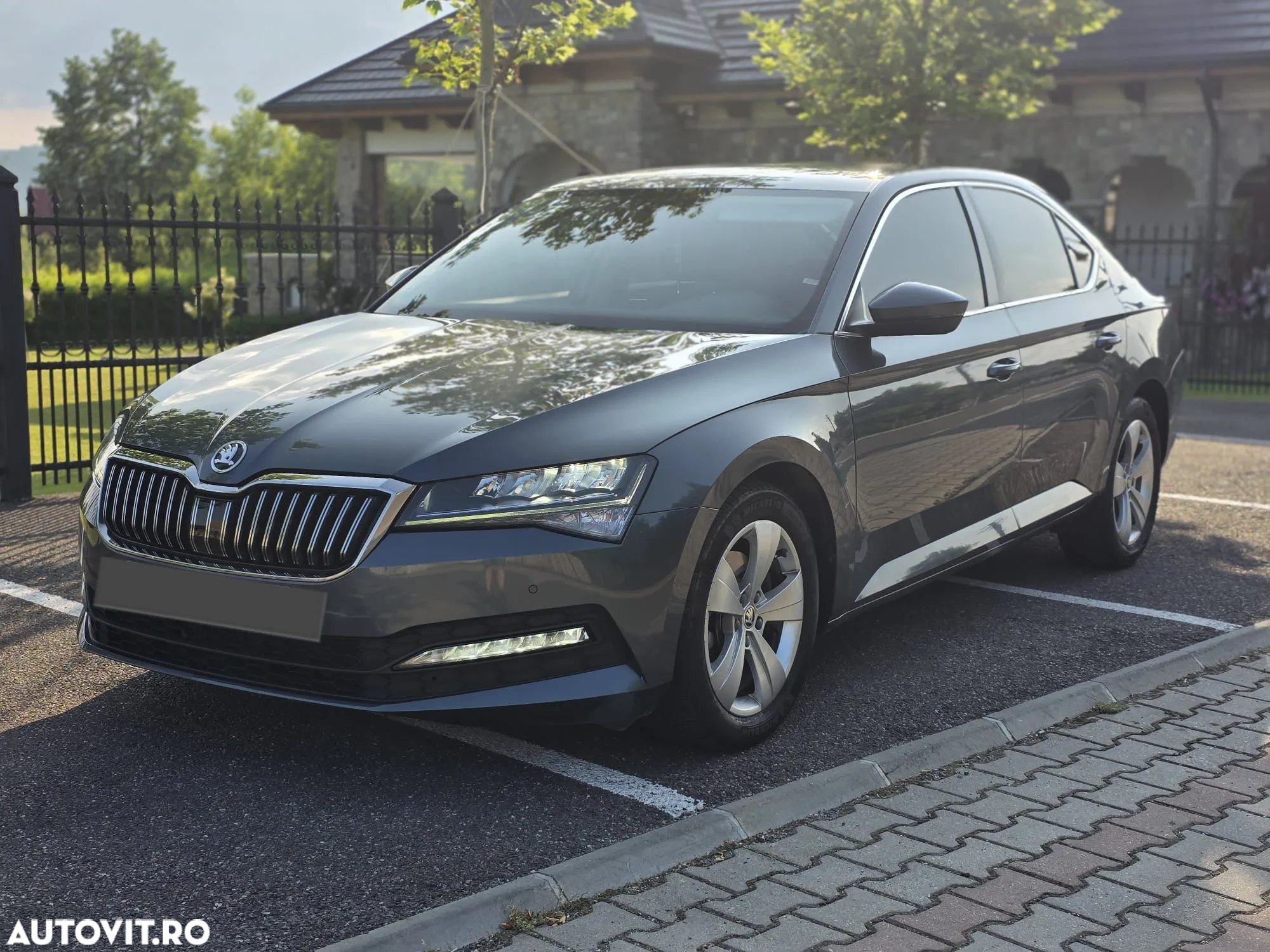 Skoda Superb 1.6 TDI DSG Ambition - 21