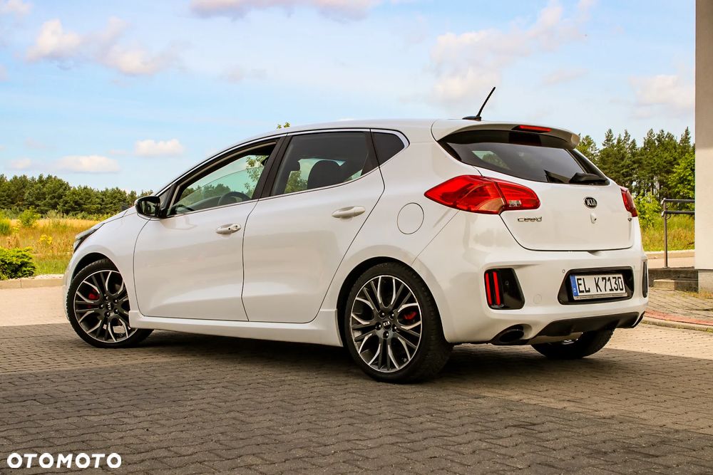 Kia Ceed 1.6 T-GDI GT-Track - 6