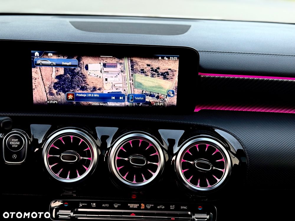 Mercedes-Benz CLA 200 d 8G-DCT Special Edition - 33