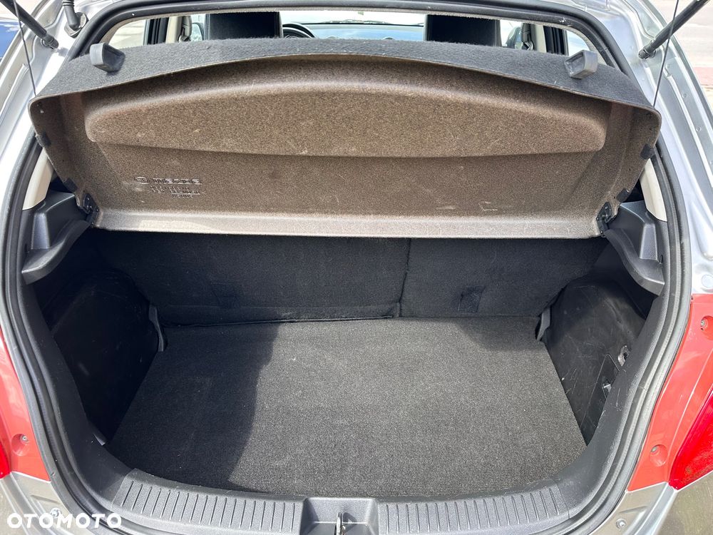 Mazda 2 1.3 Trend & Fun - 27