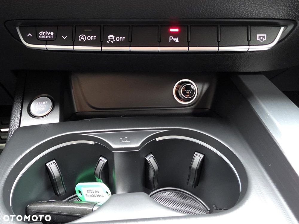 Audi A4 Avant 2.0 TDI DPF clean diesel multitronic S line Sportpaket - 24