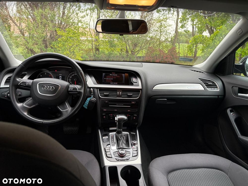 Audi A4 Avant 2.0 TDI DPF quattro S tronic S line Sportpaket - 4