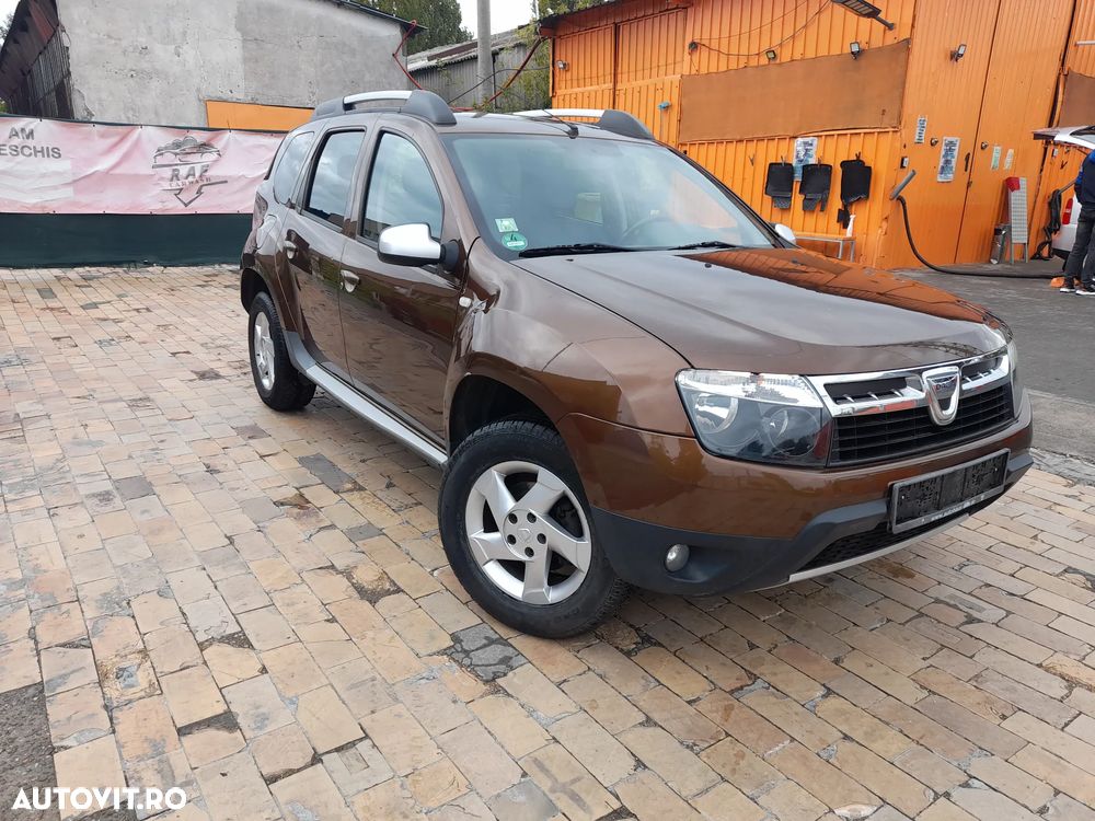 Dacia Duster 1.6 16V 4x4 Laureate - 1