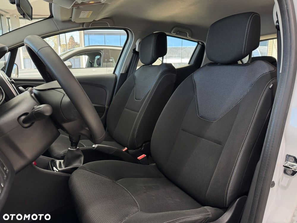 Renault Clio - 10