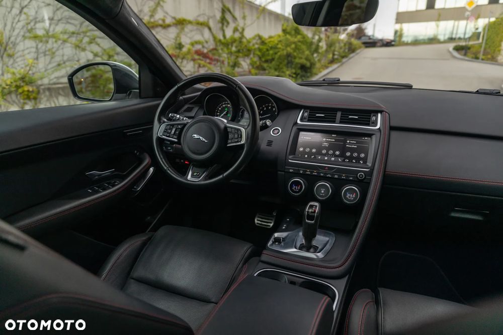 Jaguar E-Pace P250 AWD First Edition - 22
