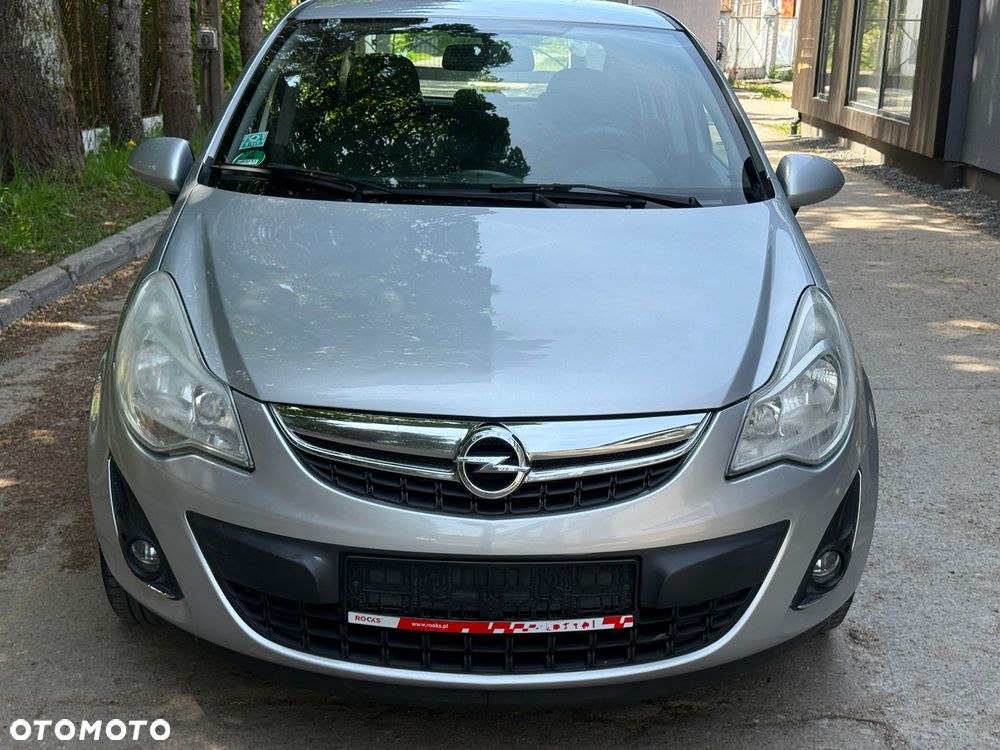 Opel Corsa 1.2 16V Cosmo - 3
