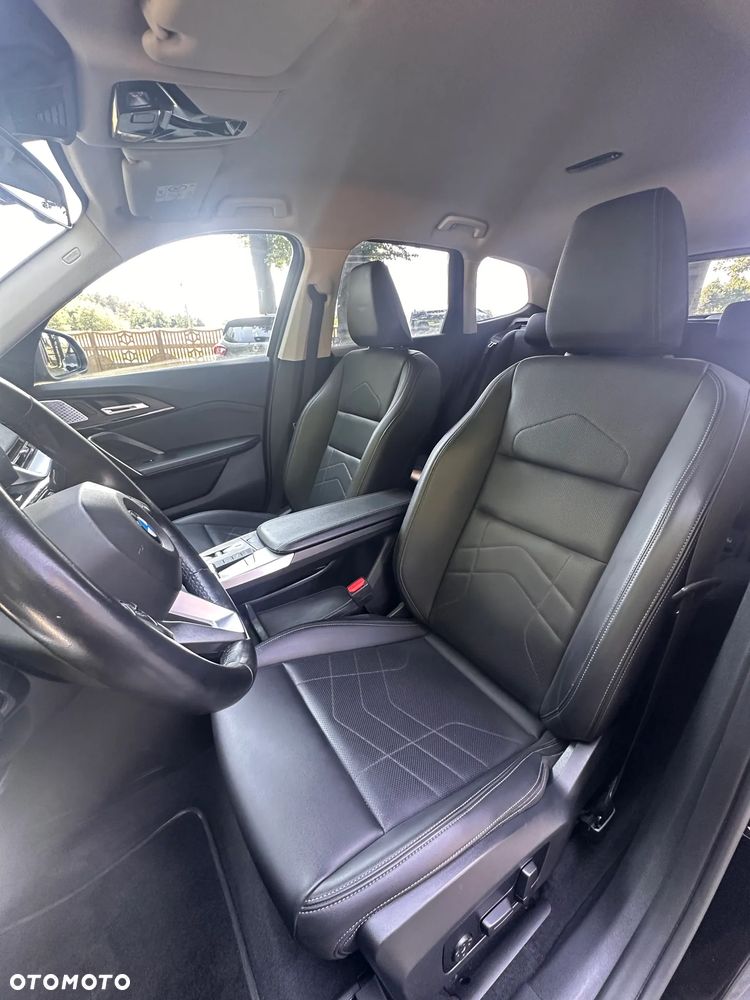 BMW X1 xDrive20d mHEV - 11
