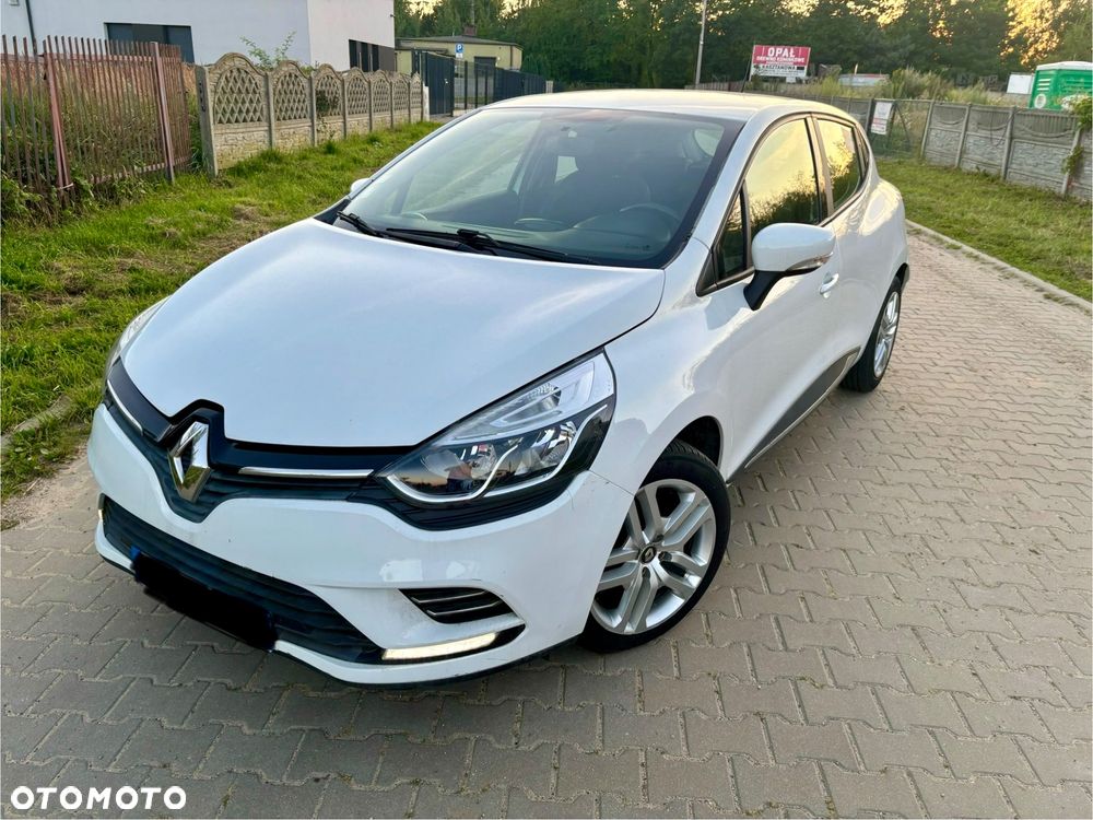 Renault Clio 1.2 16V 75 Life - 1