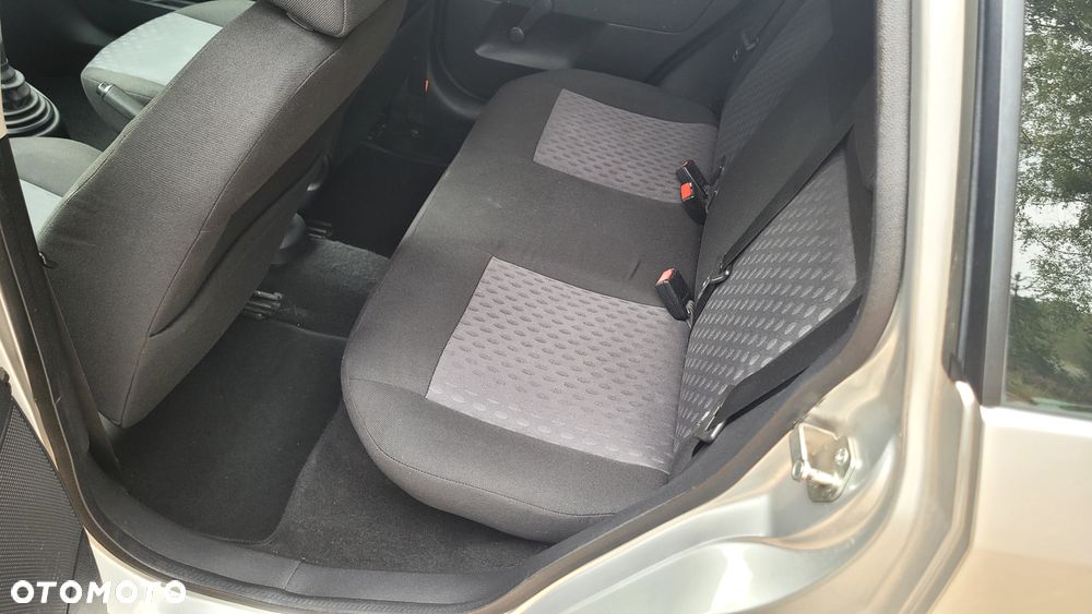 Ford Fiesta - 7