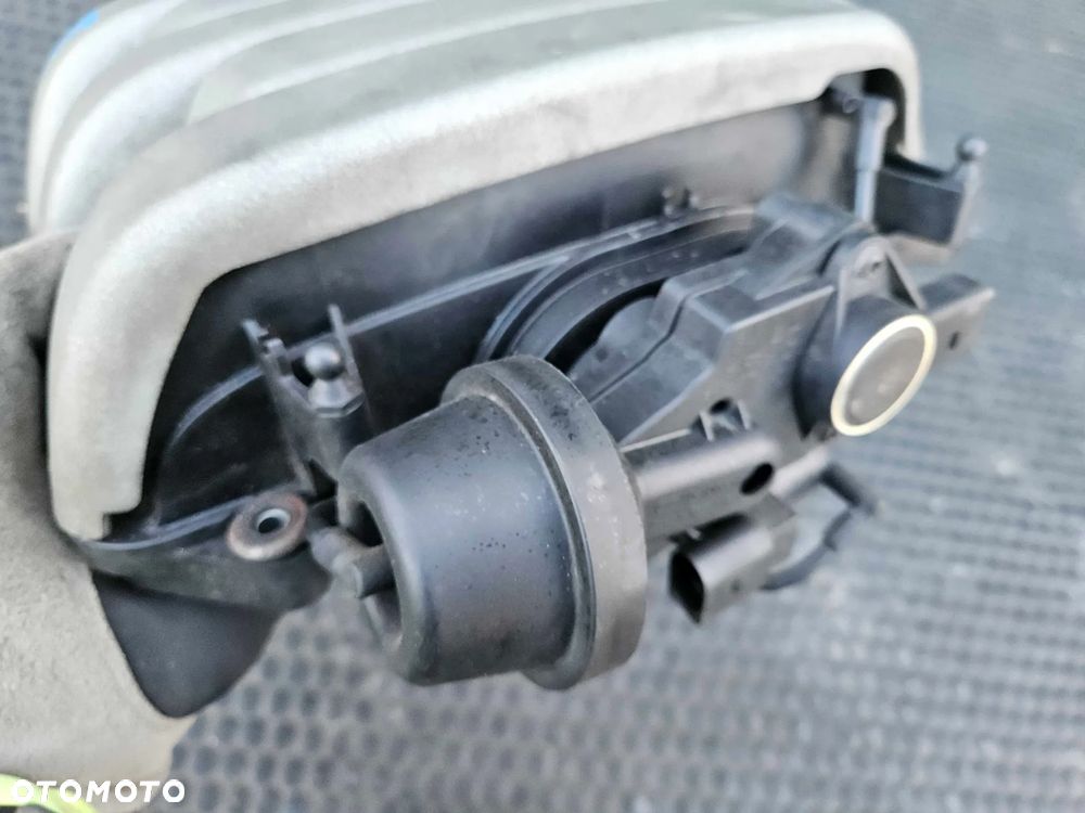 Kolektor Ssacy Nastawnik Czujnik Kolektora Gruszka Kompletny 3.2 FSI V6 AUK  Audi A4 B7 VW - 24