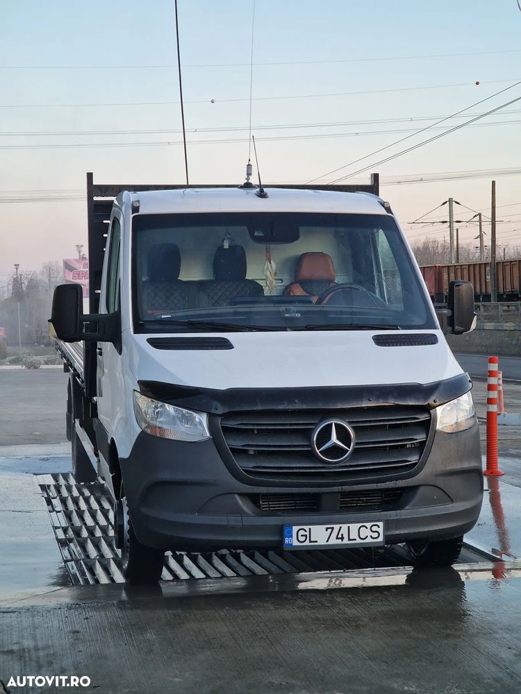 Mercedes-Benz Sprinter - 5