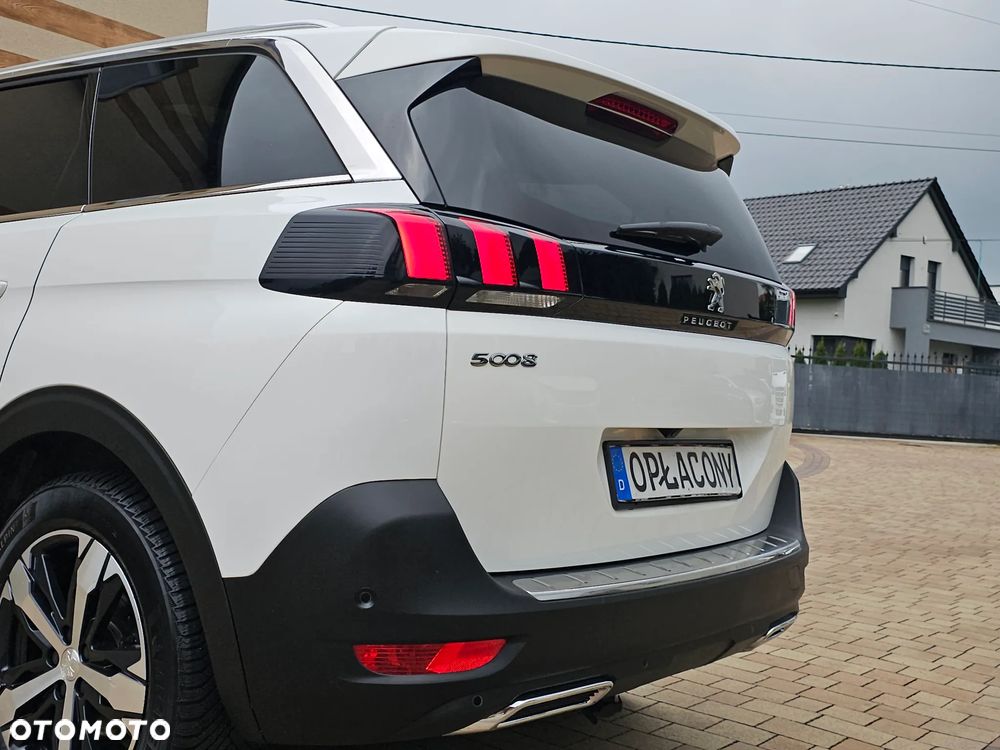 Peugeot 5008 - 8