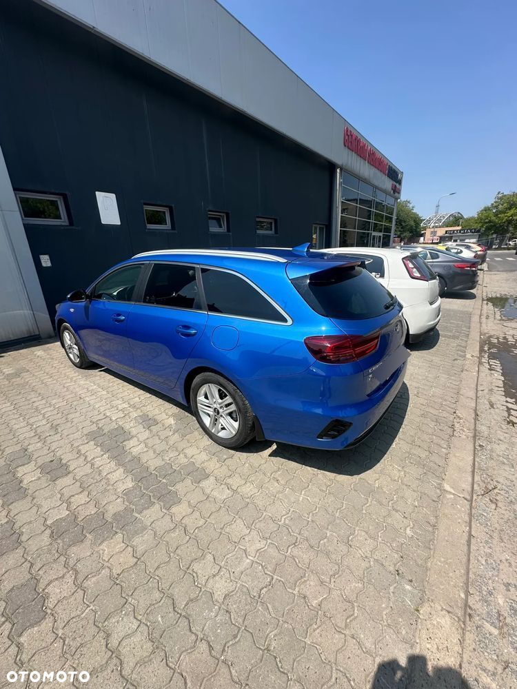 Kia Ceed 1.5 T-GDI M - 4
