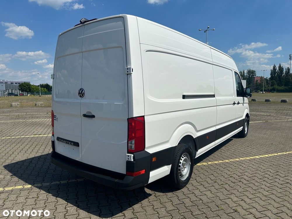 Volkswagen Crafter 35 2.0 TDI L4H3 4490 177KM AUTOMAT - 8