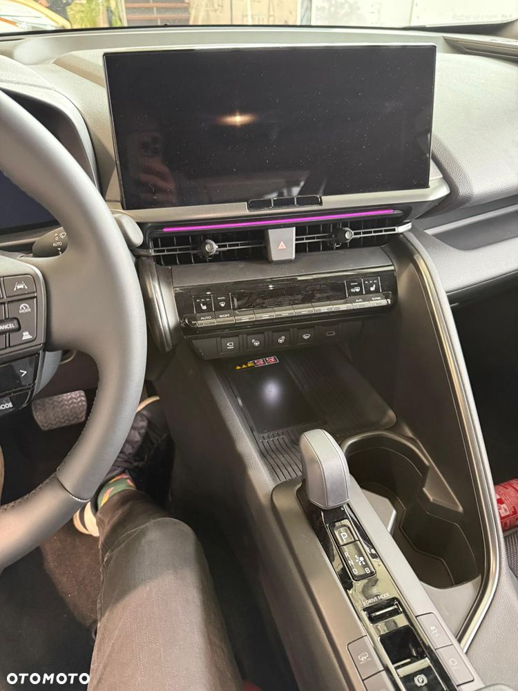 Toyota C-HR - 8