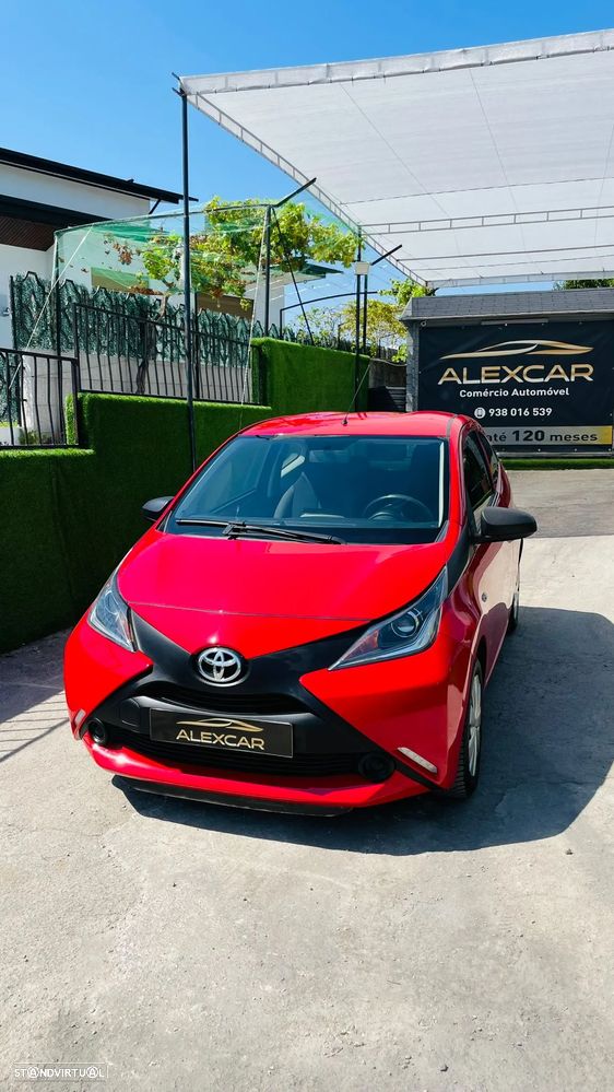 Usado Toyota Aygo X 2017 - 8 500 EUR, 64 000 km - Standvirtual.com
