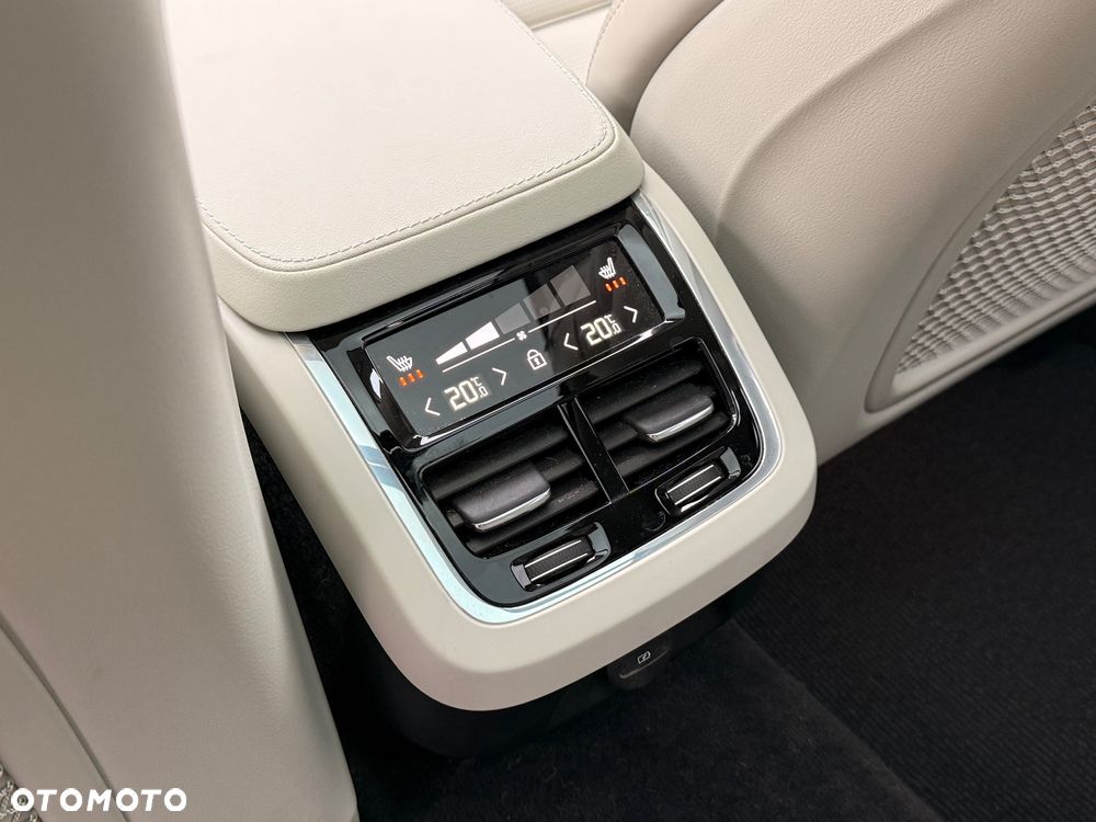 Volvo V90 Cross Country B5 D AWD Ultimate - 19