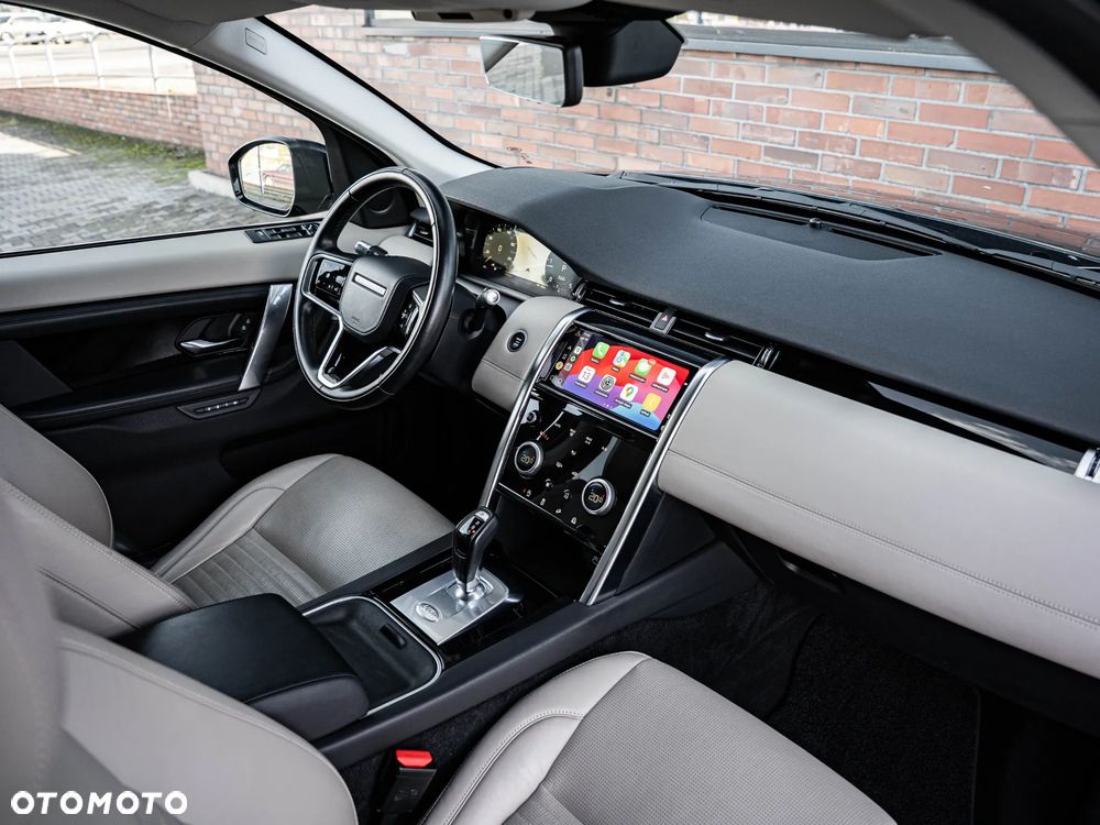 Land Rover Discovery Sport D165 Dynamic SE - 24