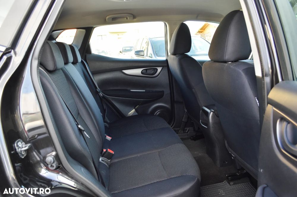 Nissan Qashqai 1.5 DCI N-Connecta - 22