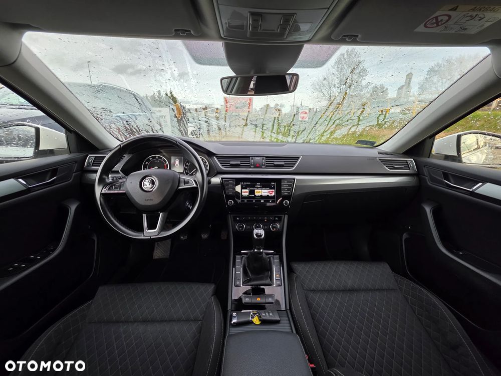 Skoda Superb 1.8 TSI Style - 11