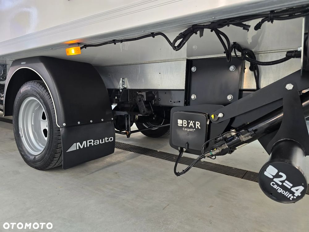 Iveco DAILY 50C18 MROŻNIA 8-PALETOWY + WINDA.1Tona AGREGAT Carrier -20*C +20*C 183Tyś km SERWIS DO OSTATNIEGO Km ASO IVECO SALON PL BOGATA OPCJA WYPOSAZENIA LED NAVI AKTYWNY TEMPOMAT FOTEL KIEROWCY PNEŁMATYCZNY - 25