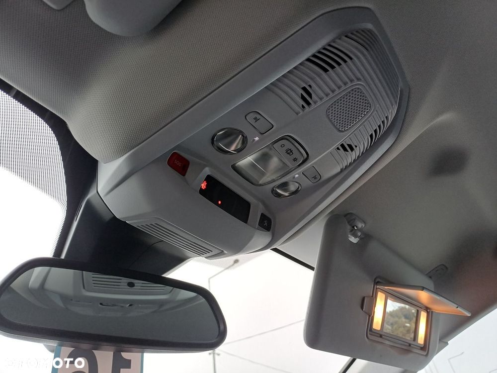 Peugeot 3008 1.2 PureTech Allure Pack S&S EAT8 - 27