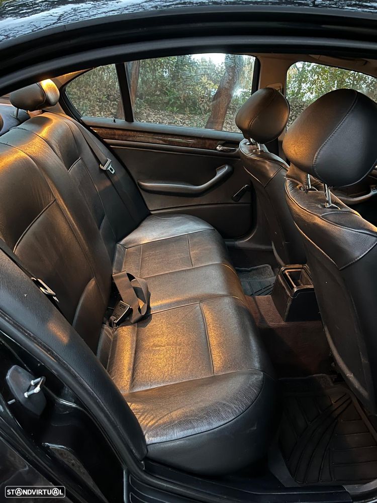 BMW 320 d Touring - 12