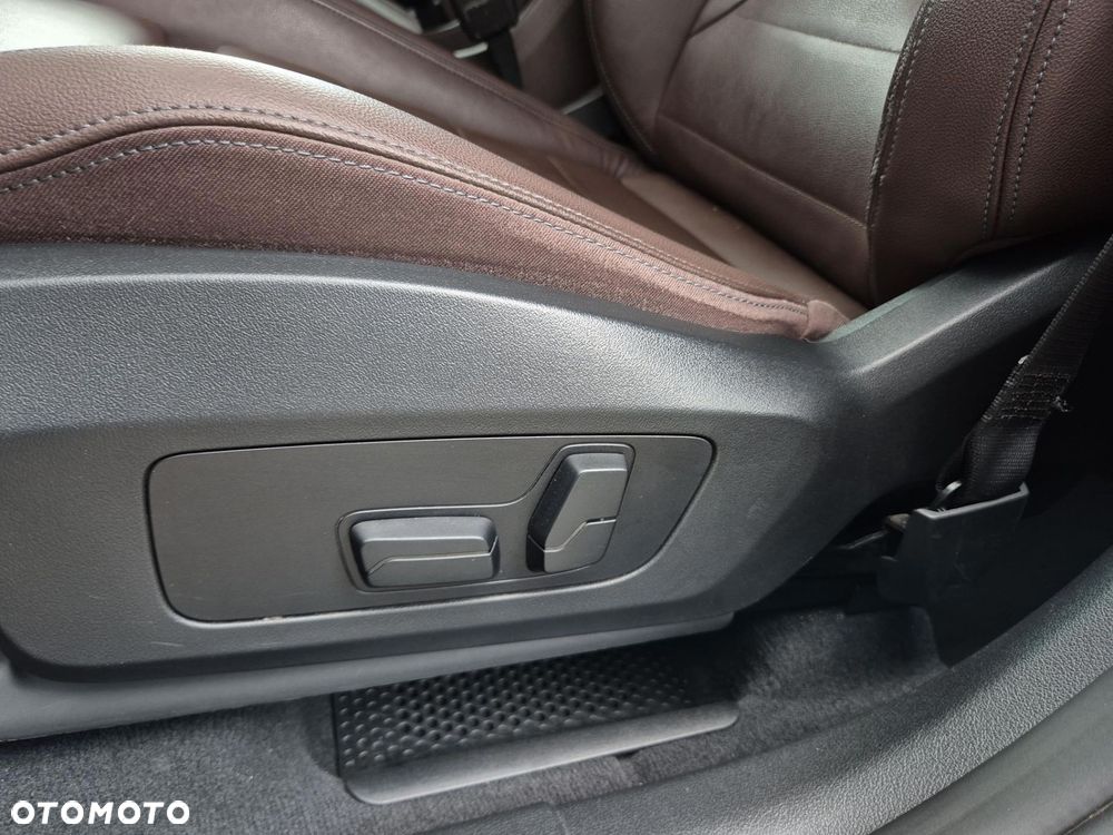 BMW X1 xDrive23i mHEV sport - 25