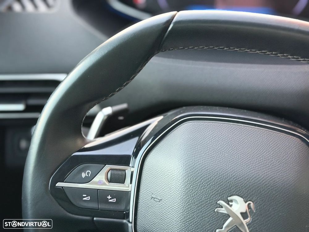Peugeot 5008 1.2 PureTech Allure Pack EAT8 - 8
