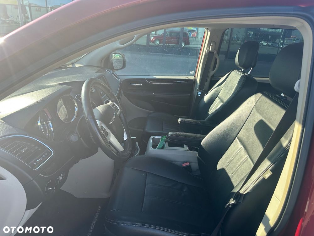 Chrysler Town & Country 3.6 Touring - 12