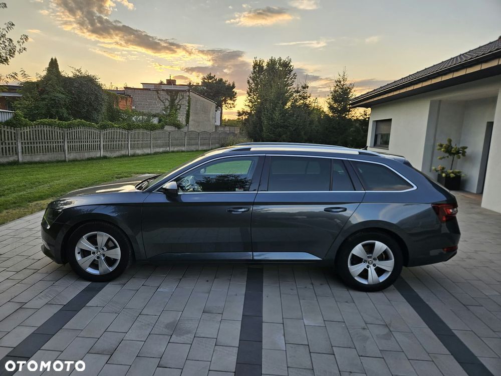 Skoda Superb 2.0 TDI Ambition DSG7 - 8
