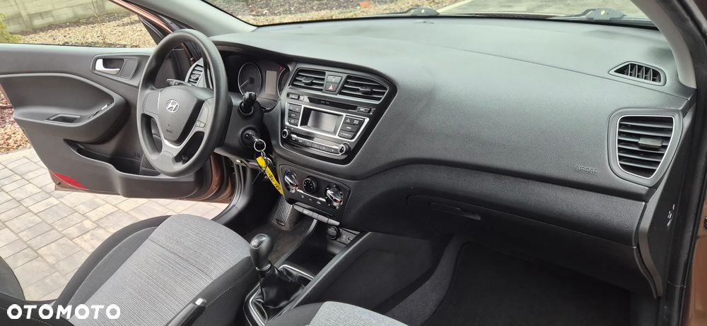 Hyundai i20 1.2 Trend - 18