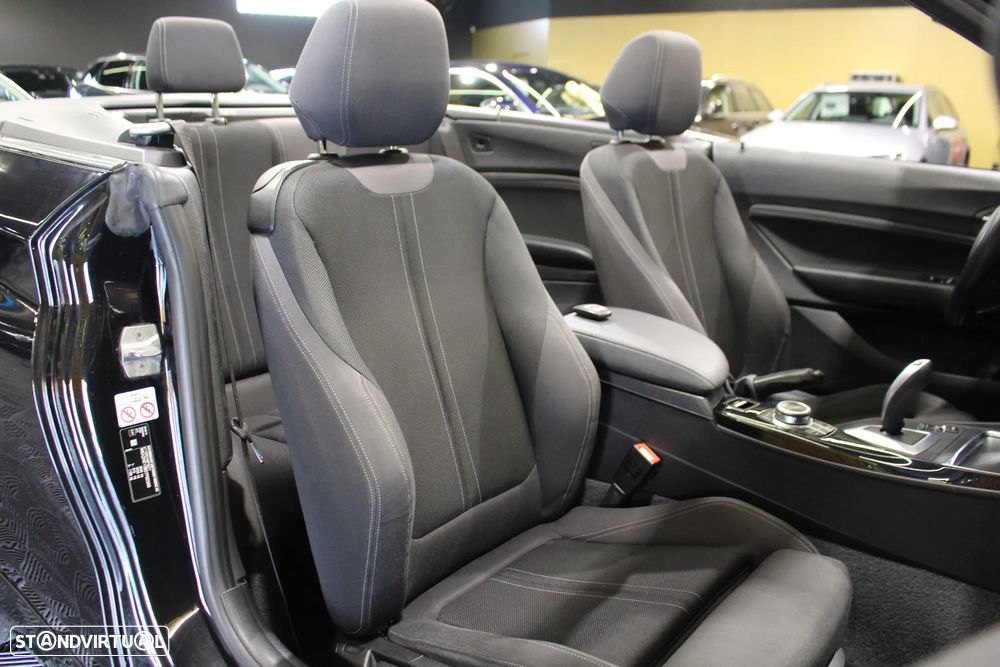 BMW 218 d Cabrio Line Sport Auto - 16