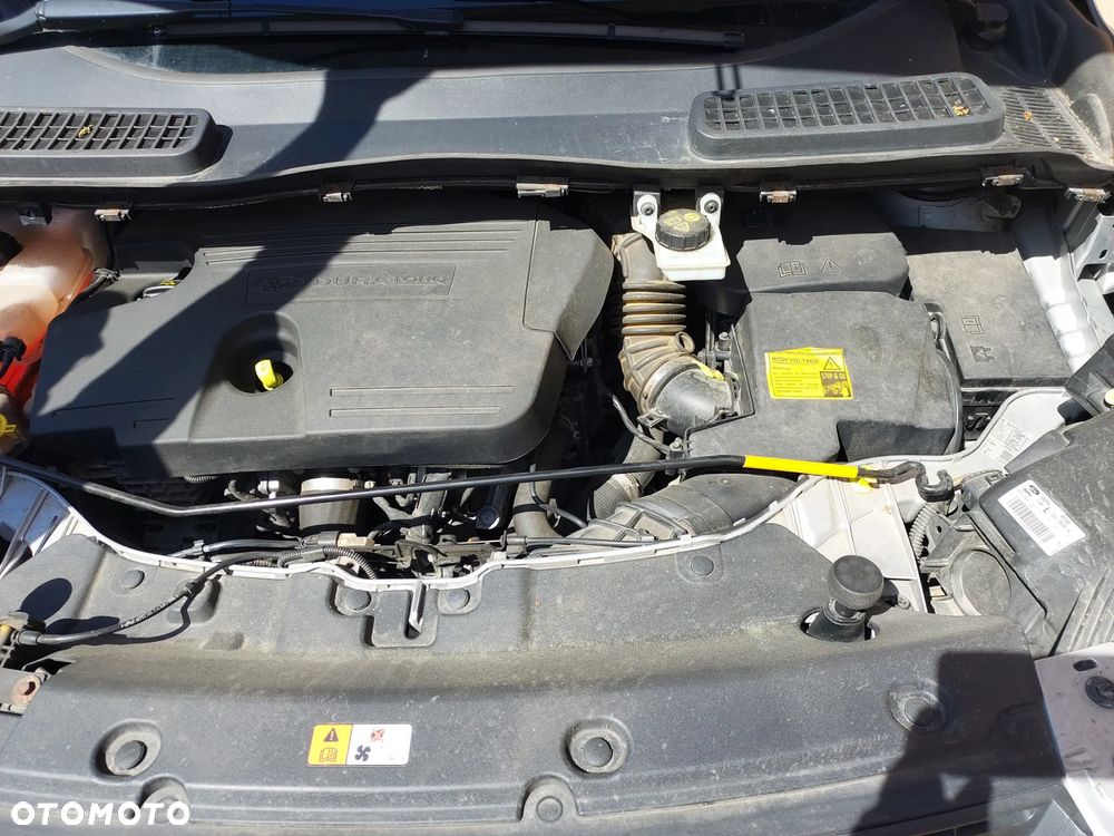 Ford Kuga - 18