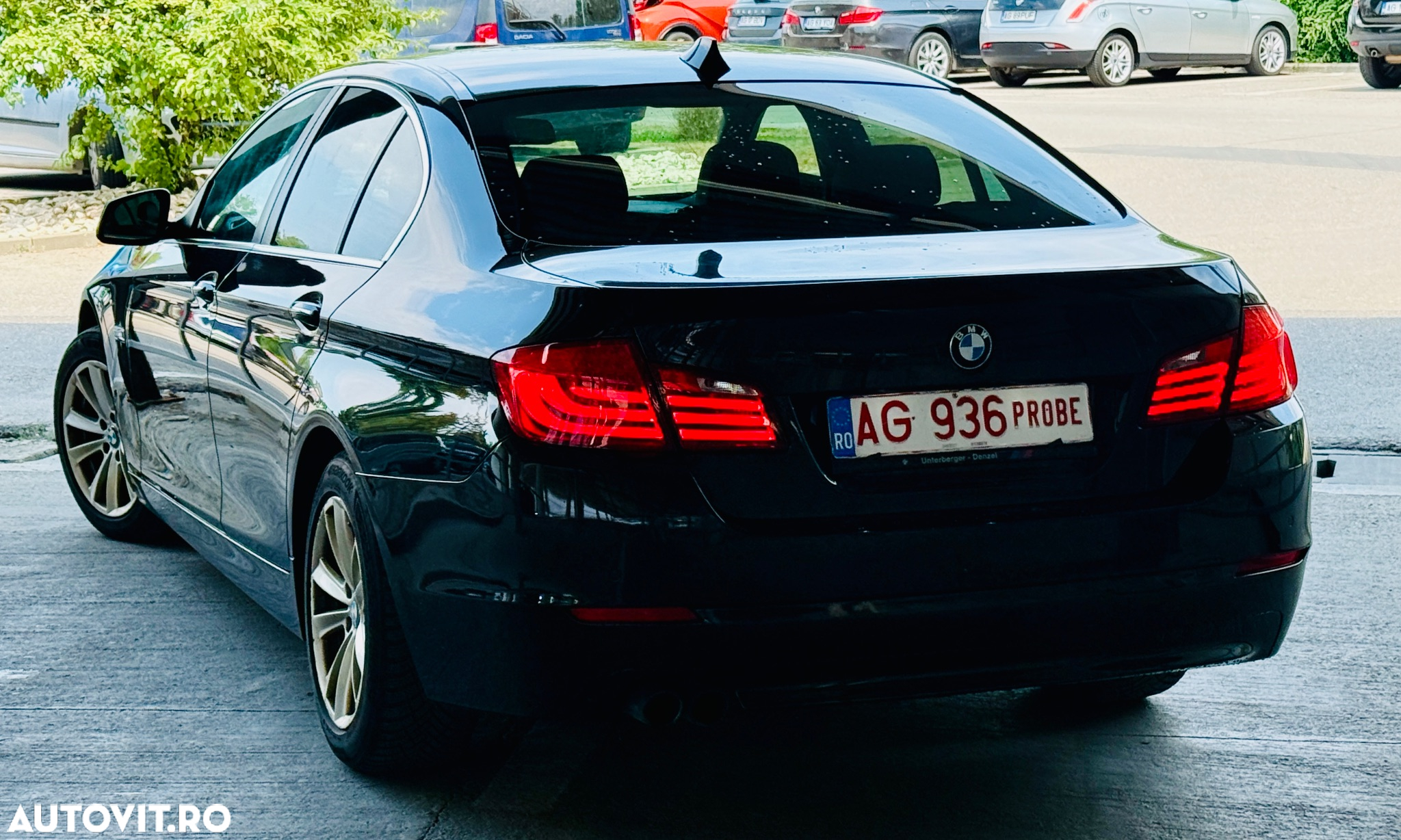 BMW Seria 5 520d xDrive - 4