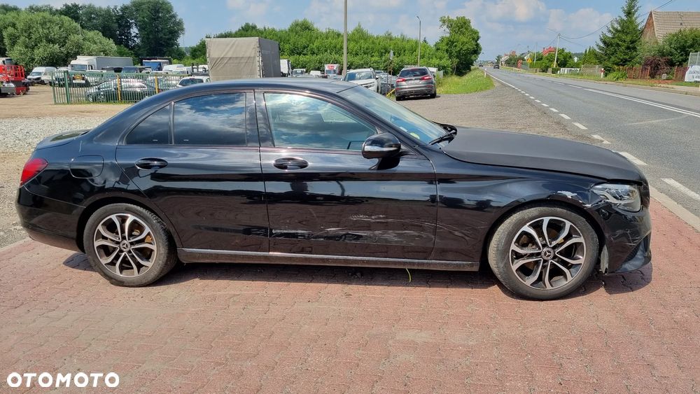 Mercedes-Benz Klasa C 180 d 9G-TRONIC - 2