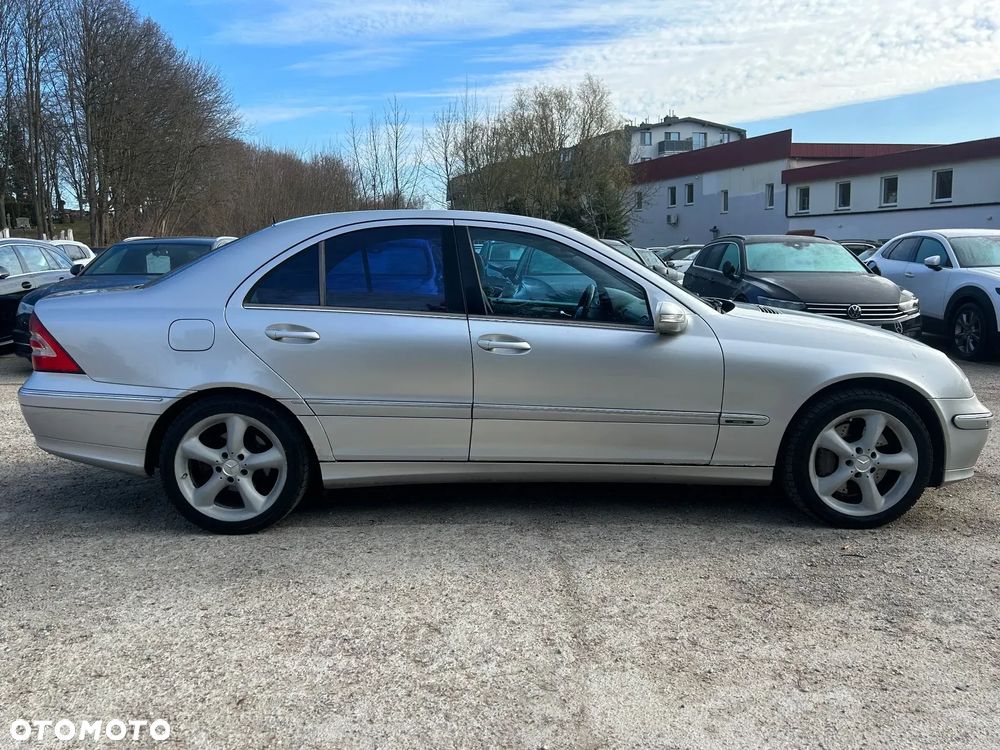 Mercedes-Benz Klasa C 200 T CDI Avantgarde - 10