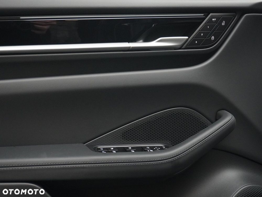 Porsche Macan 4 100kWh - 22