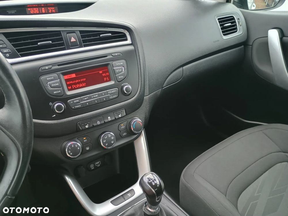 Kia Ceed 1.4 L Business Line - 16