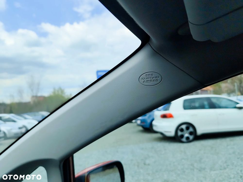 Toyota Auris 1.4 VVT-i Sol - 31